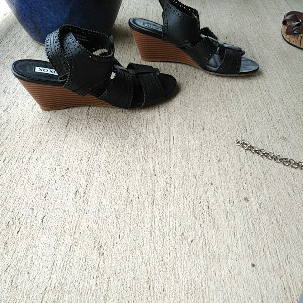 XOXO Like New -Lace cut Leather Wedges